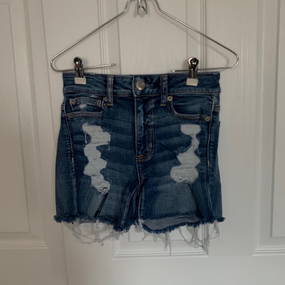 American Eagle Women’s Distressed Jean Short